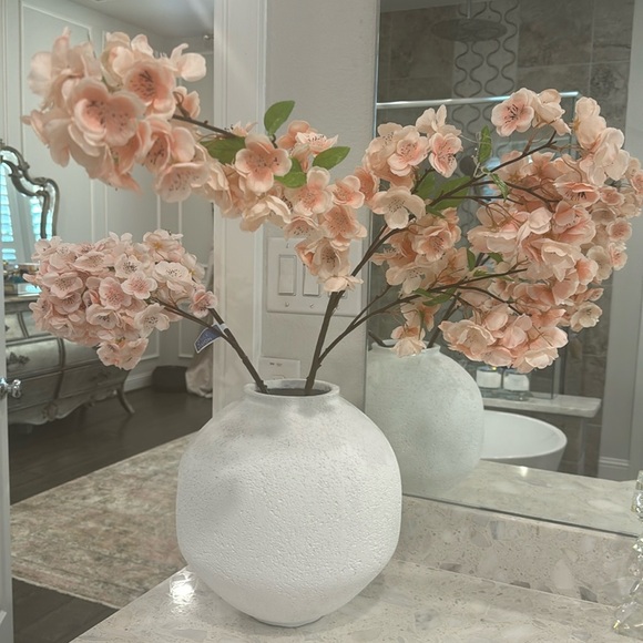 NWT EXTRA LONG CHERRY BLOSSOM STEM EXTRA FULL. Artificial Cherry Blossom - Picture 1 of 17